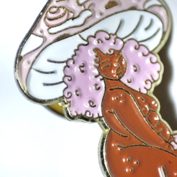 Pastel pink mushroom girl enamel pin - Picture 2 of 10